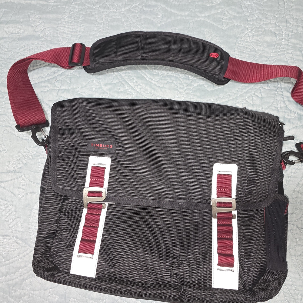 Timbuk2 Command Laptop TSA-Friendly Messenger Bag
